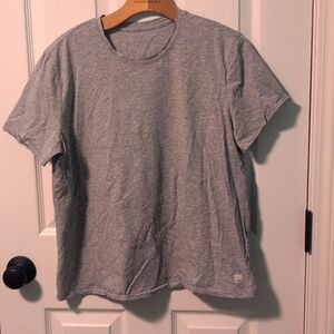 Vuori Gray Short Sleeve Tee